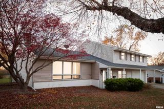 324 W IVY Lane, Peoria, IL 61614