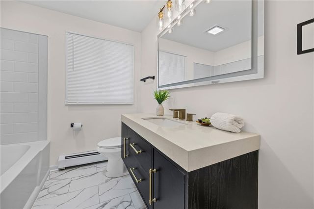 22 Shadywood Drive, Gates, NY 14606