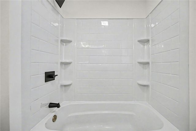 22 Shadywood Drive, Gates, NY 14606