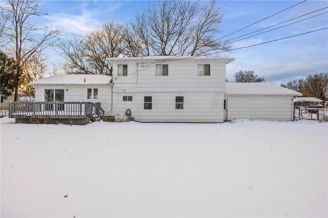 22 Shadywood Drive, Gates, NY 14606