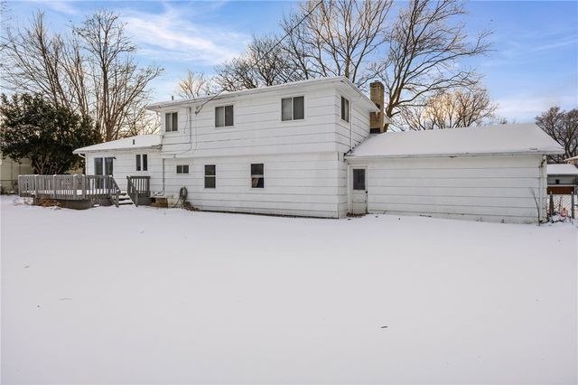 22 Shadywood Drive, Gates, NY 14606