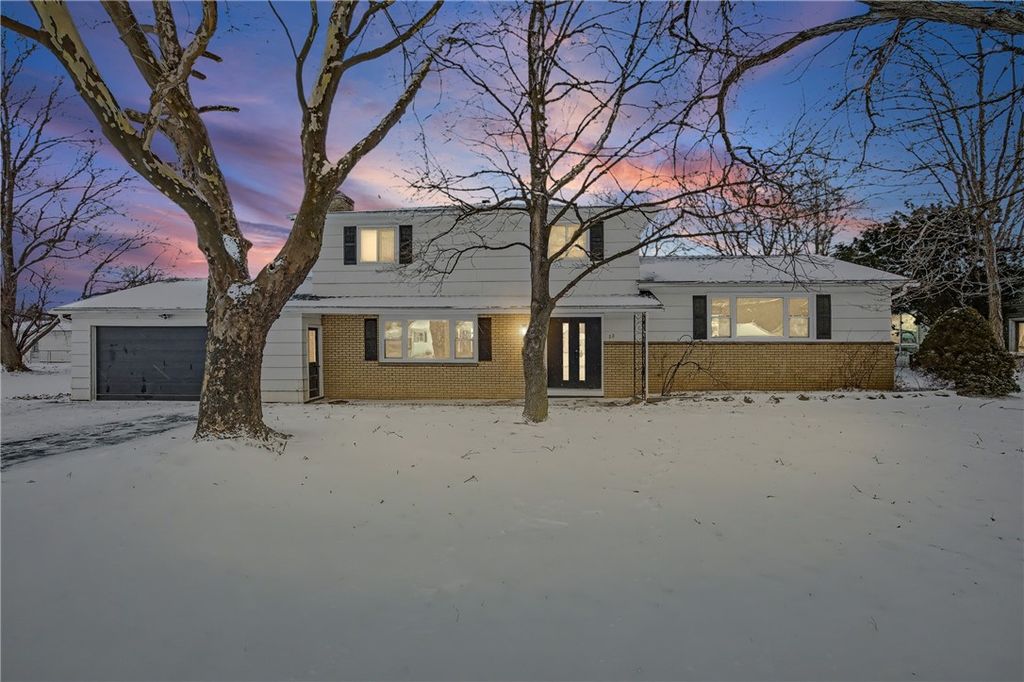 22 Shadywood Drive, Gates, NY 14606