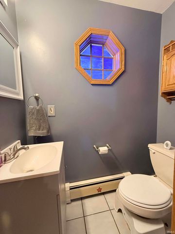 6449 E McGuire Road, Churubusco, IN 46723