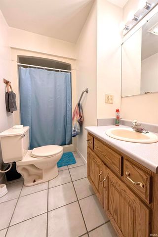 6449 E McGuire Road, Churubusco, IN 46723