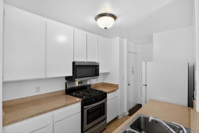 1621 S Hotel Circle E215, San Diego, CA 92108