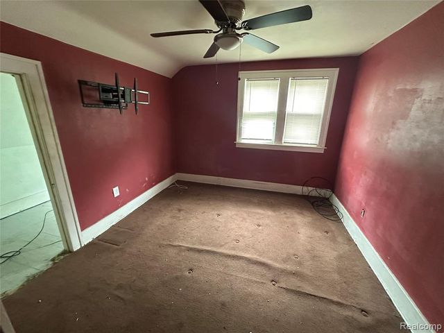 63 Mark Avenue, Pontiac, MI 48341