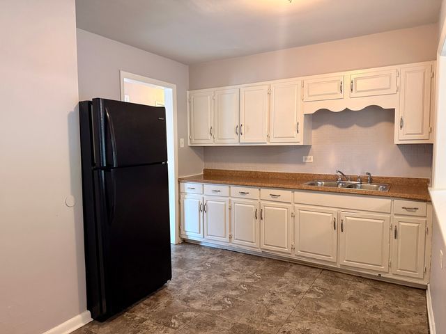 395 166th Street, Calumet City, IL 60409