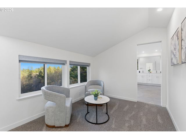 1 HIDALGO St, Lake Oswego, OR 97035