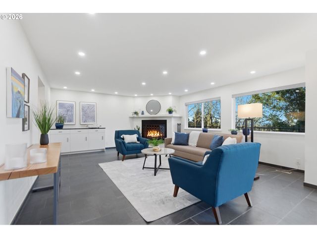 1 HIDALGO St, Lake Oswego, OR 97035