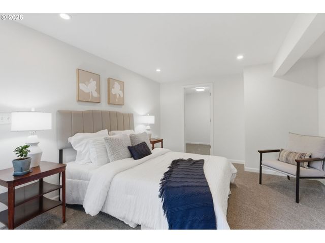 1 HIDALGO St, Lake Oswego, OR 97035