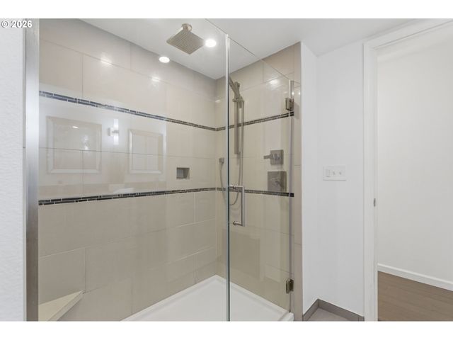 1 HIDALGO St, Lake Oswego, OR 97035