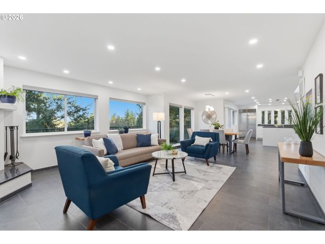 1 HIDALGO St, Lake Oswego, OR 97035