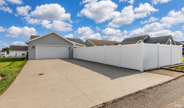 1035 Edgar Allen Road, Evansville, IN 47725