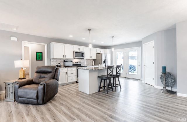1035 Edgar Allen Road, Evansville, IN 47725