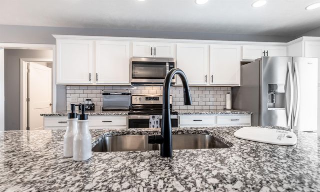 1035 Edgar Allen Road, Evansville, IN 47725
