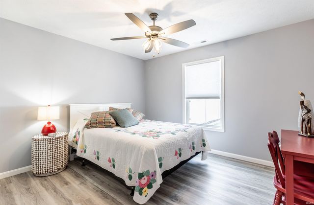 1035 Edgar Allen Road, Evansville, IN 47725