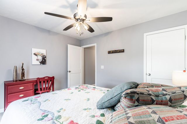 1035 Edgar Allen Road, Evansville, IN 47725