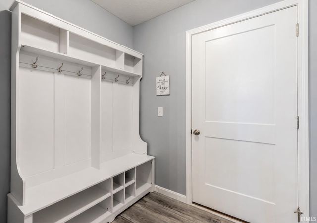 1035 Edgar Allen Road, Evansville, IN 47725
