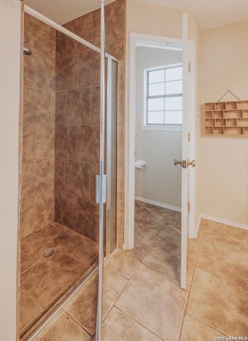 306 Yorktown, Pleasanton, TX 78064