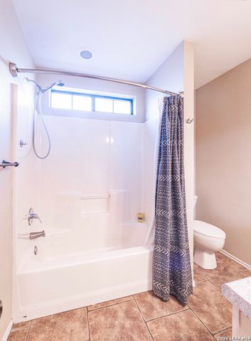 306 Yorktown, Pleasanton, TX 78064