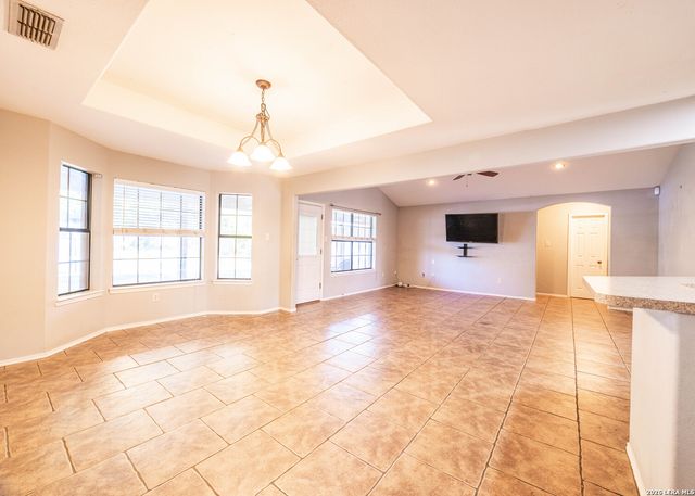 306 Yorktown, Pleasanton, TX 78064