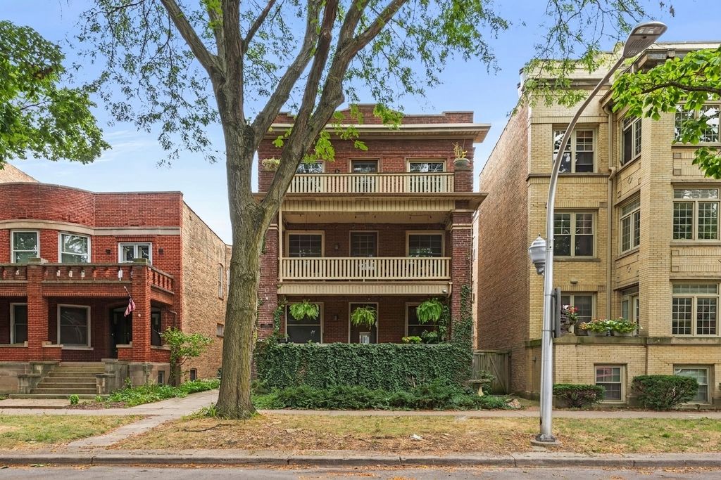 1347 W Granville Avenue, Chicago, IL 60660 — exterior