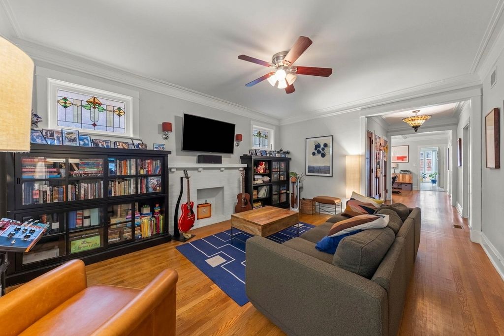 1347 W Granville Avenue, Chicago, IL 60660 — photo 4