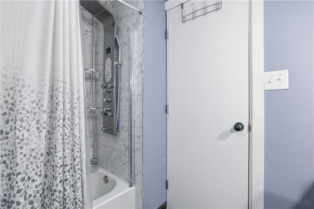 1044 Wall Ave, Pitcairn, PA 15140