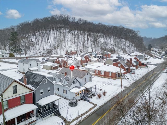 1044 Wall Ave, Pitcairn, PA 15140