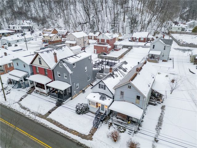 1044 Wall Ave, Pitcairn, PA 15140