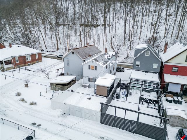 1044 Wall Ave, Pitcairn, PA 15140