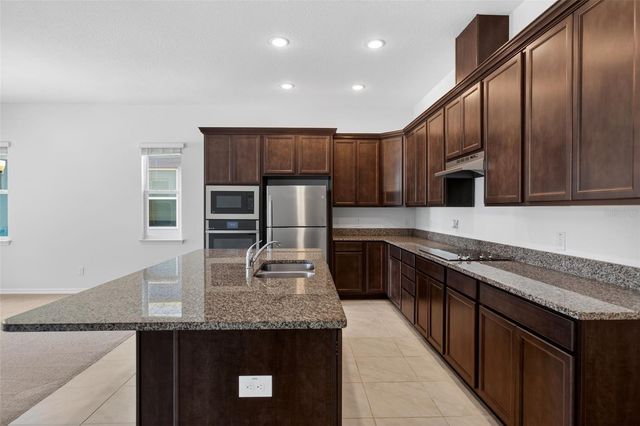 810 MIDDLETON STREET, Debary, FL 32713