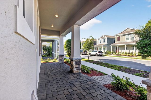 810 MIDDLETON STREET, Debary, FL 32713