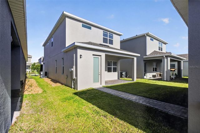 810 MIDDLETON STREET, Debary, FL 32713