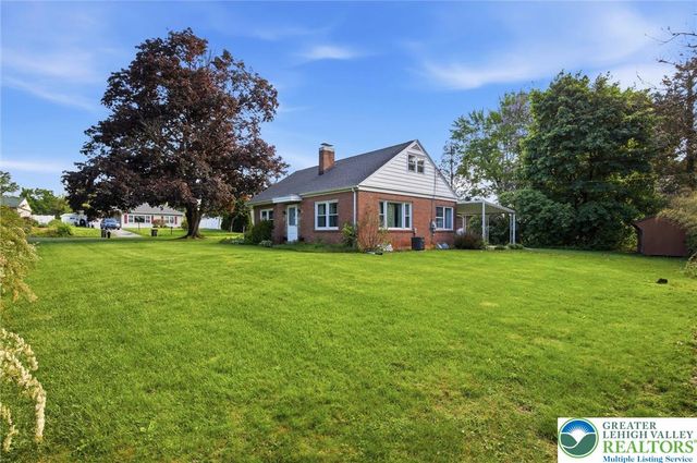 3232 Edinburgh Road, Allentown City, PA 18104