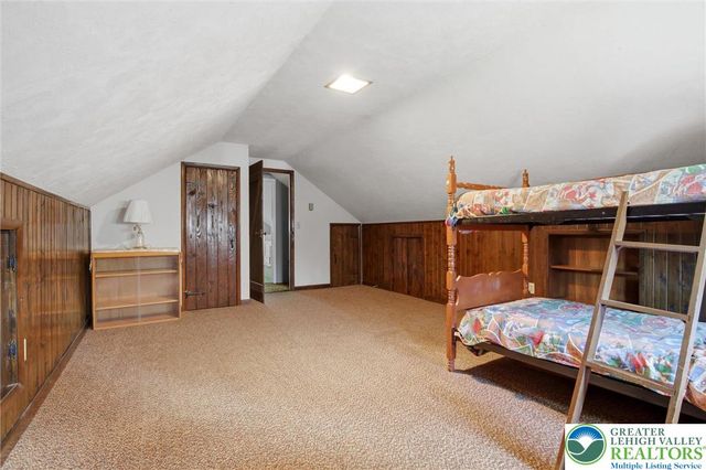 3232 Edinburgh Road, Allentown City, PA 18104
