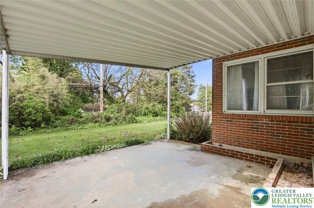 3232 Edinburgh Road, Allentown City, PA 18104