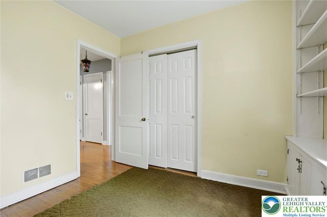 3232 Edinburgh Road, Allentown City, PA 18104