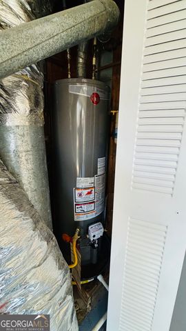 1015 Sly Fox Court, Stone Mountain, GA 30088