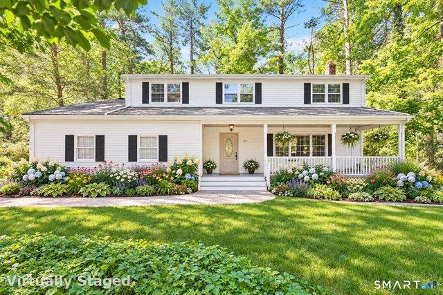 23 Berkshire Way, Simsbury, CT 06070