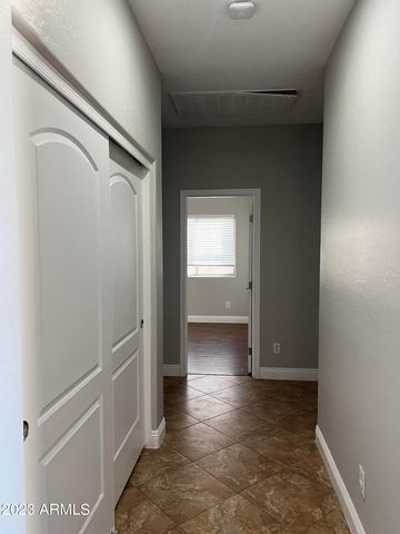 1958 E SHANNON Street, Gilbert, AZ 85295