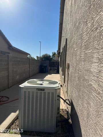 1958 E SHANNON Street, Gilbert, AZ 85295