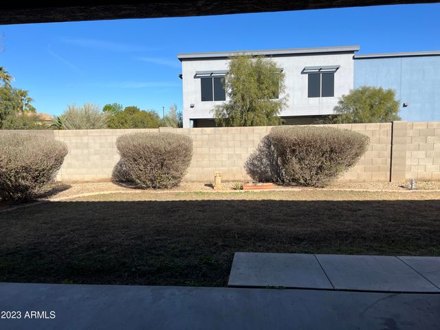 1958 E SHANNON Street, Gilbert, AZ 85295