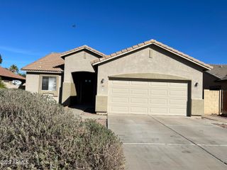 1958 E SHANNON Street, Gilbert, AZ 85295