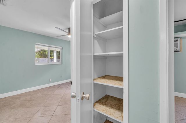 4541 NE 6th Ter, Deerfield Beach, FL 33064