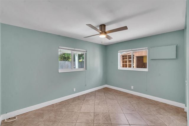 4541 NE 6th Ter, Deerfield Beach, FL 33064
