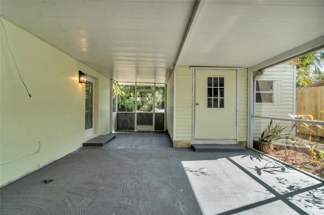 4541 NE 6th Ter, Deerfield Beach, FL 33064