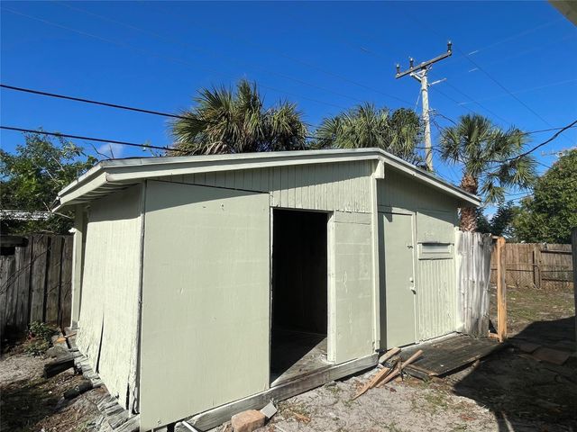 4541 NE 6th Ter, Deerfield Beach, FL 33064