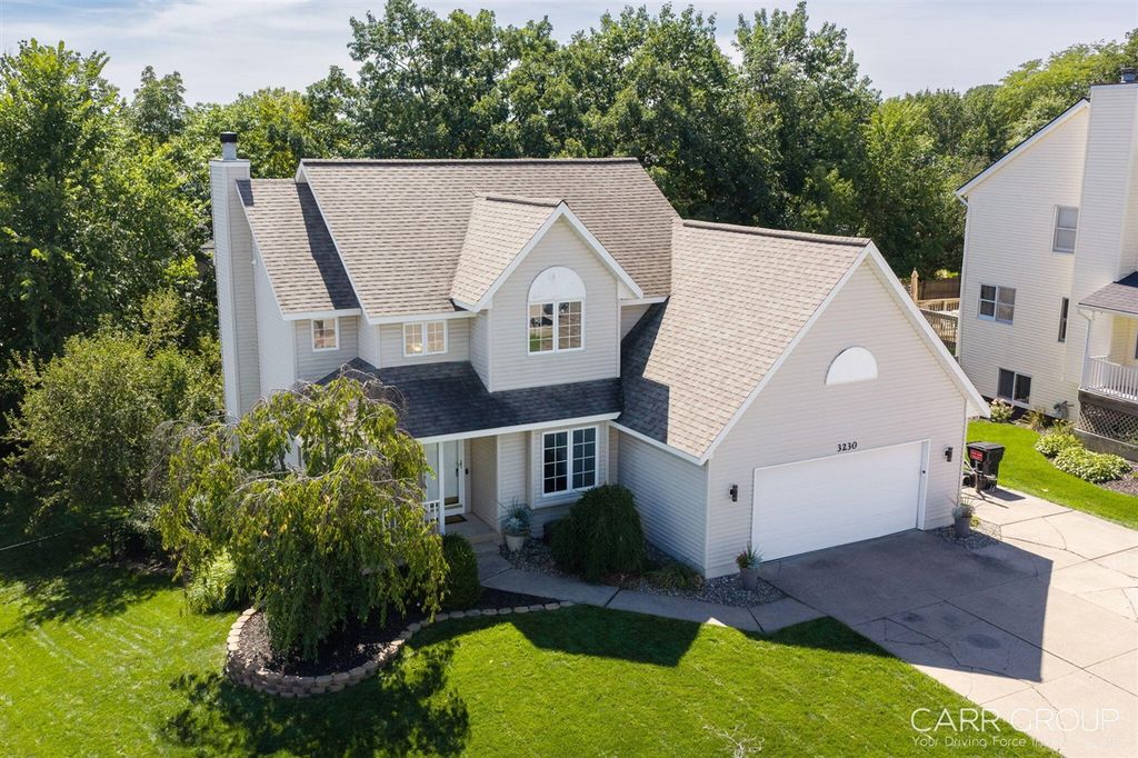 3230 Rollingview Court, Hudsonville, MI 49426