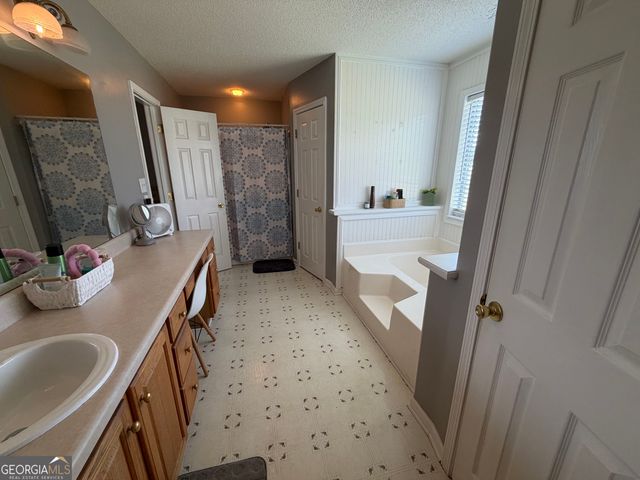 2008 Birdie Road, Griffin, GA 30223